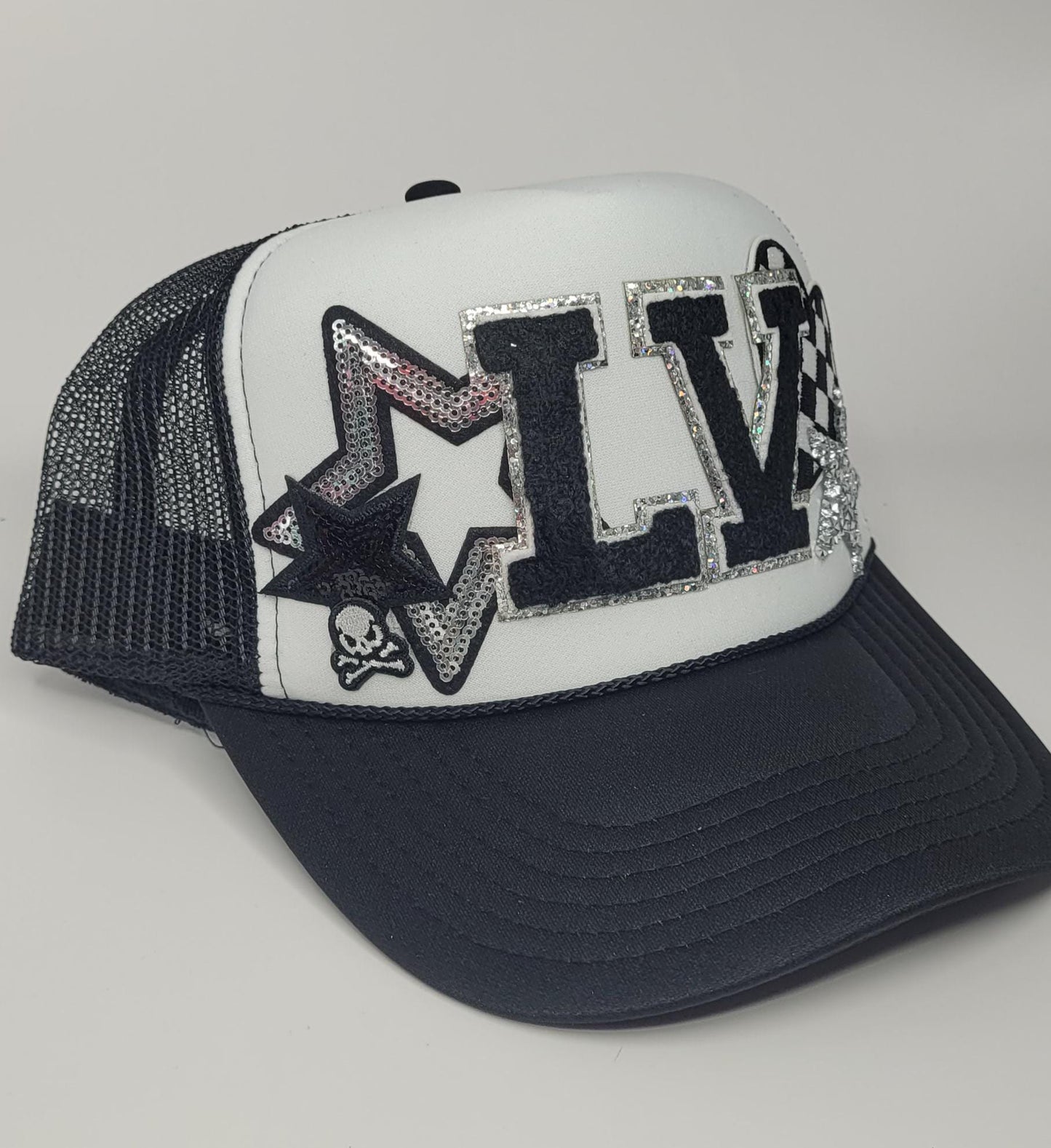 Custom LV Raiders-Inspired Trucker Hat – Silver Glitter & Skull Patch Design